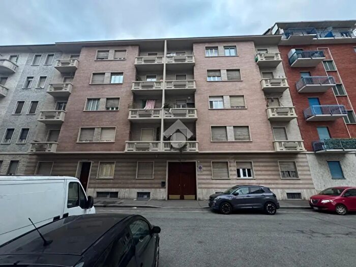 Appartamento trilocale in vendita in Torino