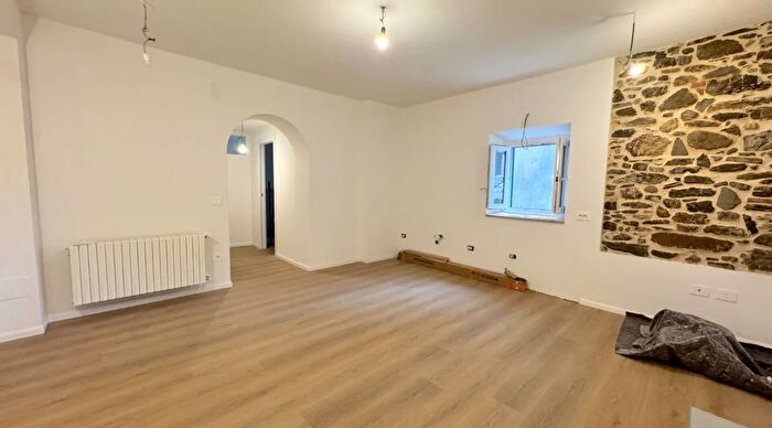 Appartamento trilocale in vendita in Via Giulio Braga Vaiano Unione dei Comuni Val di Bisenzio Prato Toscana Italia, Vaiano