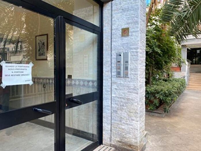 Appartamento quadrilocale in vendita in Palermo