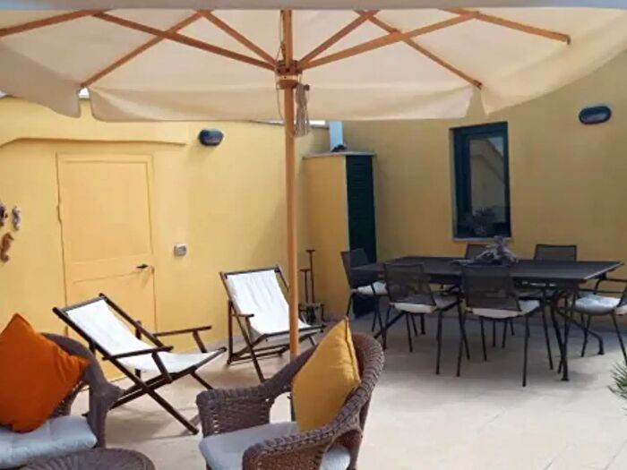 Appartamento trilocale in affitto in Via della Fontana, Nettuno