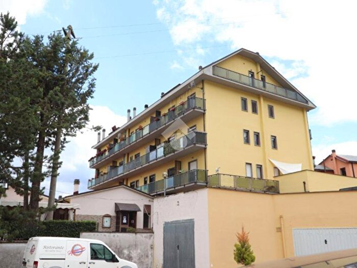 Appartamento quadrilocale in affitto in Via antica arischia, Pettino Cansatessa, LAquila