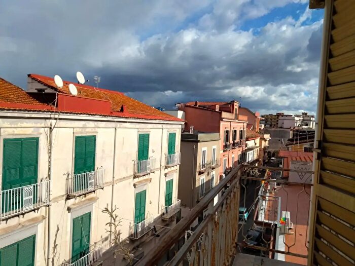 Appartamento trilocale in vendita in Corso Vittorio Emanuele, Pomigliano D'Arco