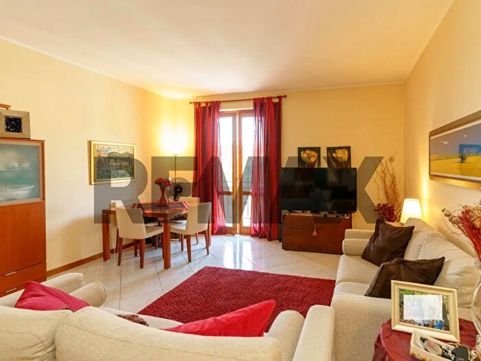 Appartamento con 5 locali in vendita in Aci Catena