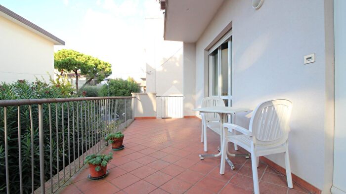 Appartamento quadrilocale in vendita in Viale Misurata, Rimini