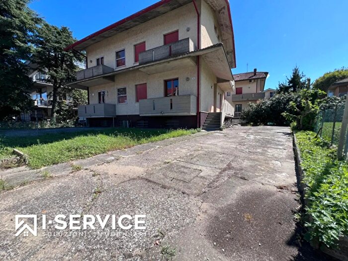 Casa con 5 locali in vendita in Via Caprera, BellariaIgea Marina