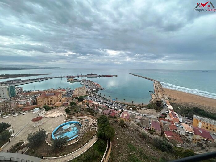 Appartamento con 5 locali in vendita in Via Marsala, Porto Empedocle