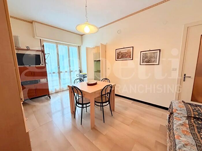 Appartamento bilocale in vendita in Via San Domenico, Pietra Ligure