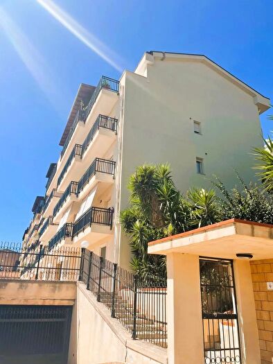 Appartamento con 5 locali in vendita in Via Nicholas Green, Agrigento