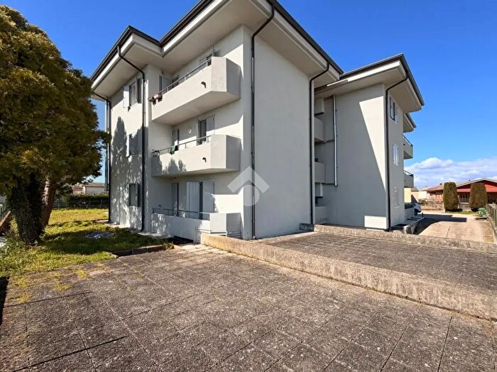 Appartamento bilocale in vendita in Via Casalandri, Isola Rizza