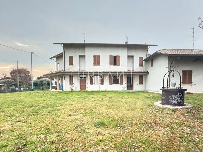 Casa con 5 locali in vendita in Via Crocetta, Forli'
