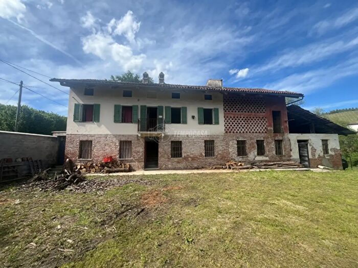 Casa con 6 locali in vendita in Borgata Ripalda, San Damiano DAsti