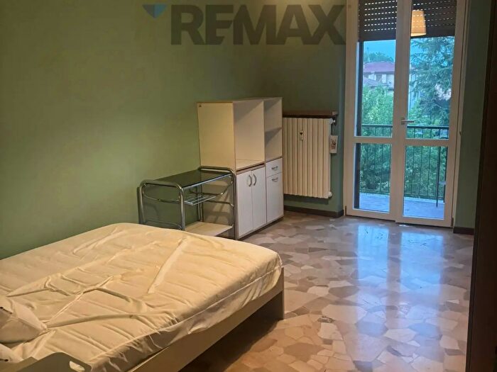 Appartamento trilocale in affitto in Piazzale Tevere, Pavia