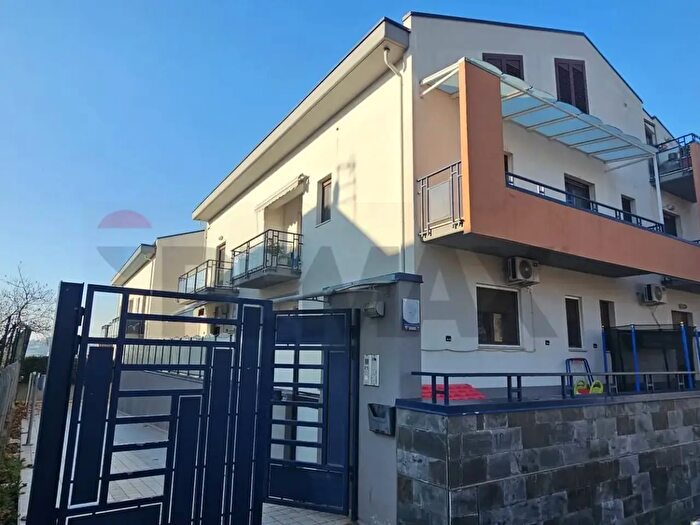 Appartamento con 6 locali in vendita in Pietrelcina