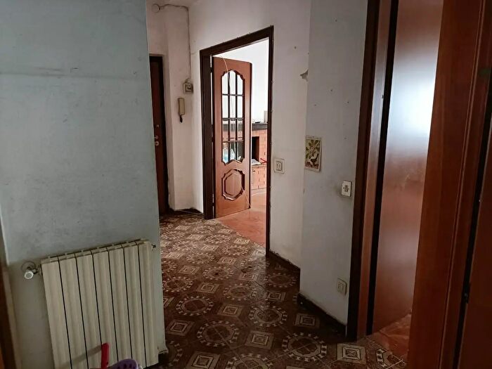 Appartamento con 5 locali in vendita in Carrara