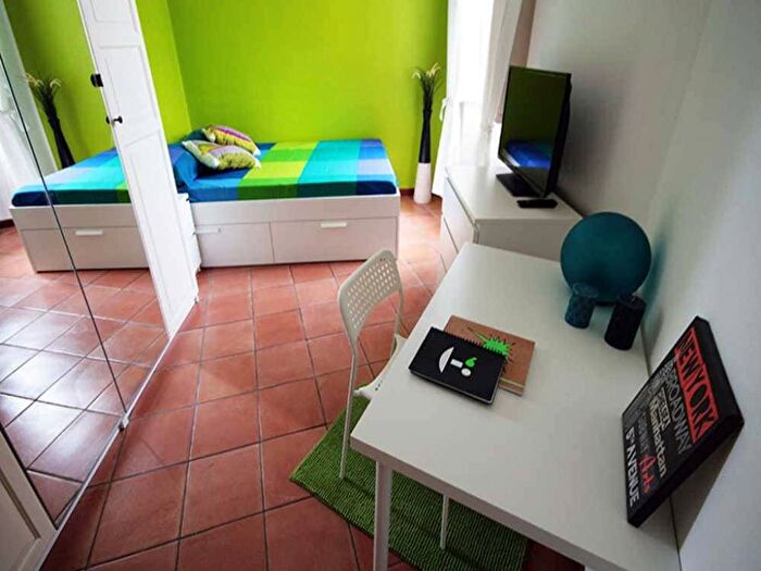 Appartamento con 6 locali in affitto in Via Guercino, Paolo Sarpi, Milano