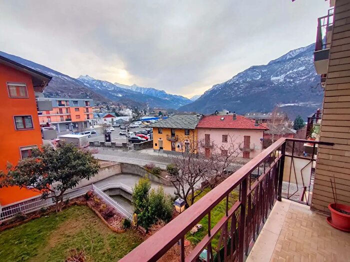 Appartamento quadrilocale in vendita in Via Abate Gorret, Saint Vincent