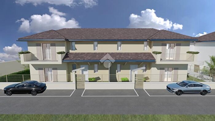 Casa quadrilocale in vendita in Via Coronino, Castegnato