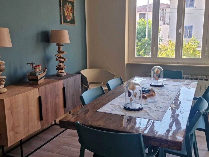 Appartamento con 6 locali in affitto in Lido di Camaiore, Camaiore