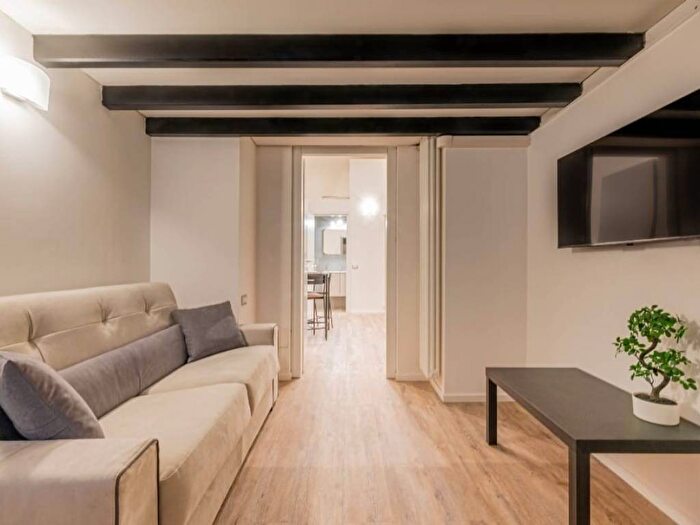 Appartamento bilocale in affitto in Viale Vittorio Veneto, Porta Venezia, Milano