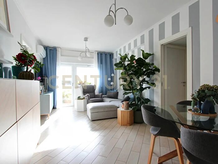 Appartamento con 6 locali in vendita in Via Italo Orto, Roma