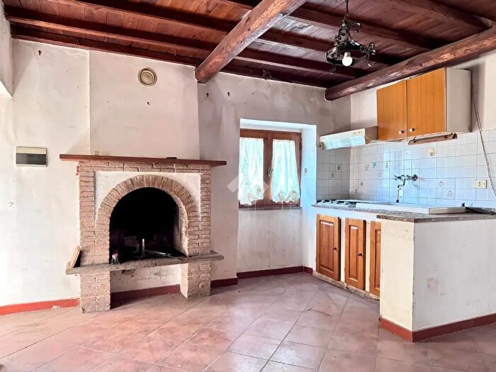 Appartamento bilocale in vendita in Via della Rocca, Ronciglione