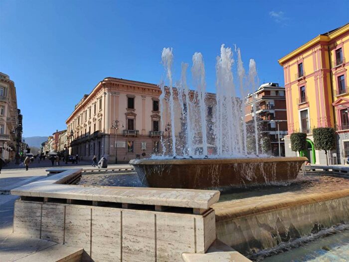 Appartamento con 5 locali in affitto in Centro Storico, Avellino