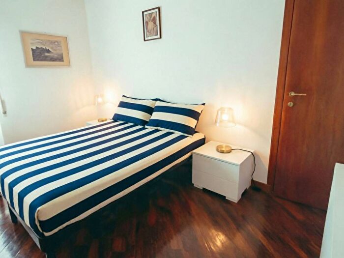 Appartamento bilocale in affitto in Via Biella, Famagosta, Milano