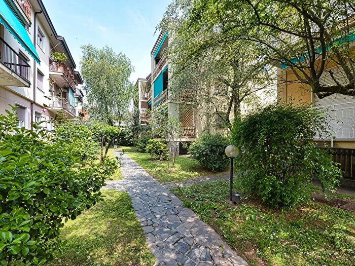 Appartamento trilocale in vendita in Viale Cooperazione B, Cusano Milanino