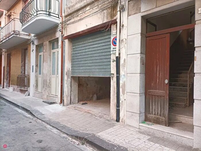 Casa quadrilocale in vendita in Floridia