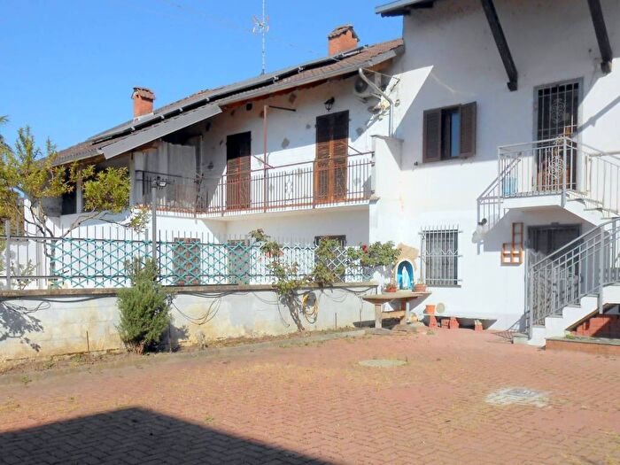 Appartamento bilocale in affitto in Via Nazario Sauro, Cappuccini, Vercelli