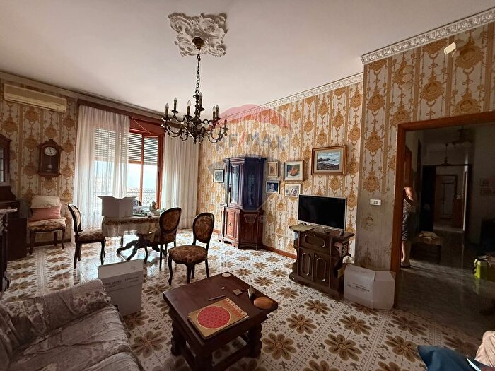 Appartamento con 5 locali in vendita in Via dellAngelo Custode, Priolo Gargallo