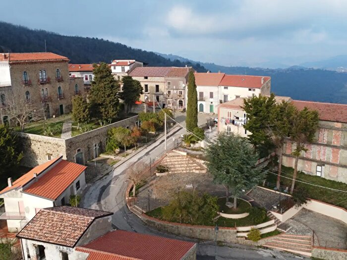 Appartamento con 10 locali in vendita in Via Roma, Perdifumo