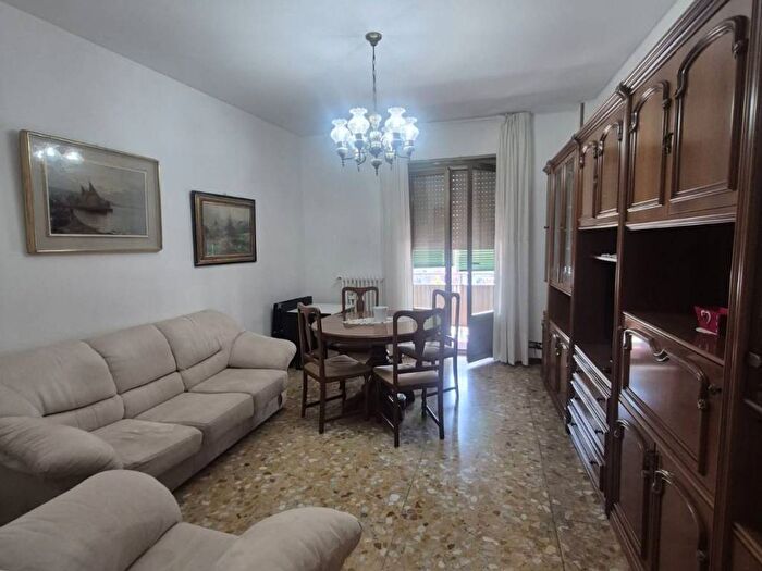 Appartamento trilocale in affitto in Piazza Giovanni Bausan, Bovisa, Milano