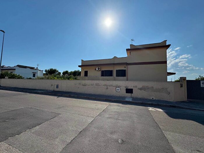 Casa trilocale in vendita in Via Salvatore di Giacomo TalsanoS Donato Taranto Taranto, Taranto