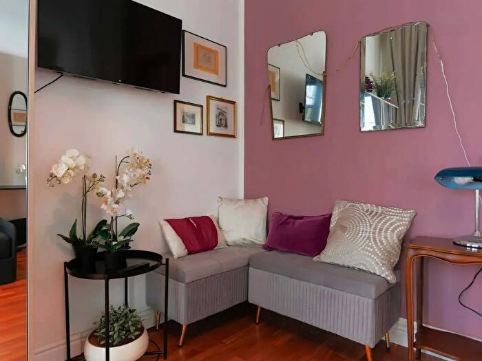 Appartamento monolocale in affitto in Corso di Porta Nuova, Milano