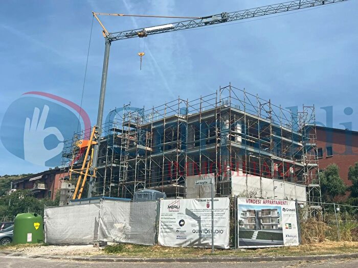 Appartamento quadrilocale in vendita in Via dellArgilla, Perugia