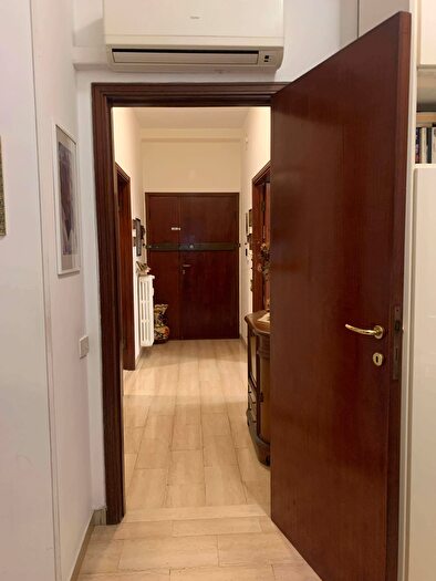 Appartamento con 5 locali in vendita in Via Vanzolini, Pesaro