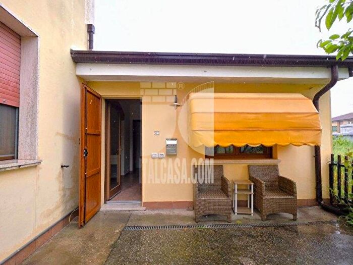 Appartamento bilocale in affitto in San Giacomo Po, Bagnolo San Vito