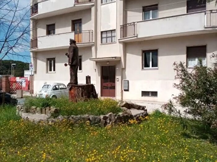 Appartamento trilocale in vendita in Passignano Sul Trasimeno