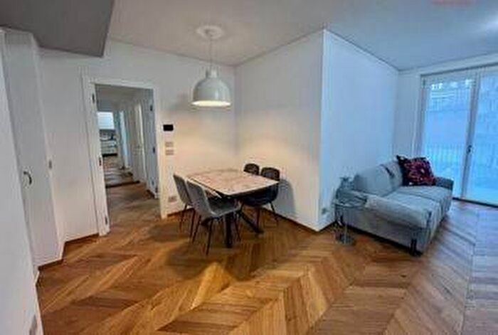 Appartamento trilocale in affitto in Corso di Porta Vittoria, Guastalla, Milano
