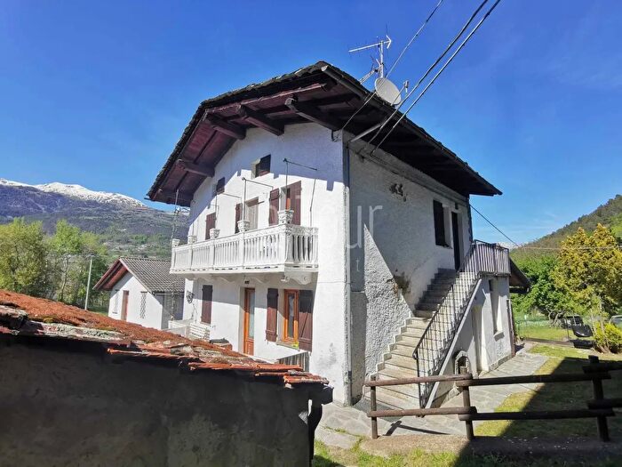 Casa con 12 locali in vendita in Frazione Champlong Vaillon, Villeneuve