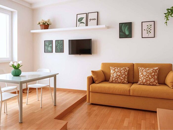 Appartamento monolocale in affitto in Via Giovanni Battista Pergolesi, Centrale, Milano