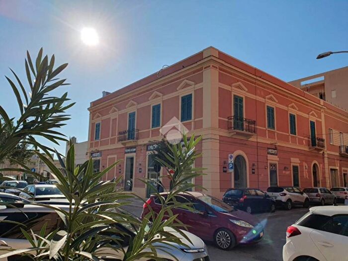 Appartamento trilocale in affitto in Via Vespri, Centro, Trapani