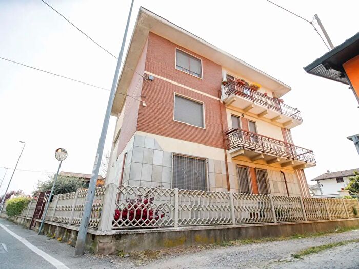 Appartamento quadrilocale in vendita in Via Meana, Volpiano