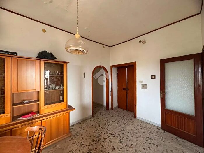 Appartamento quadrilocale in vendita in Via Liberato Saltarelli, Minturno