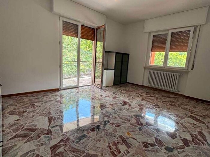 Appartamento trilocale in affitto in via Clanezzo, Centro, Almenno San Salvatore