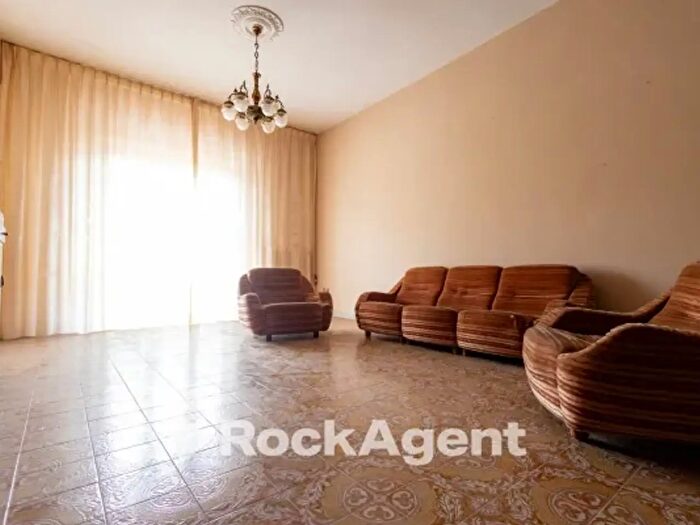 Appartamento trilocale in vendita in Via Conti di Loritello B, Catanzaro