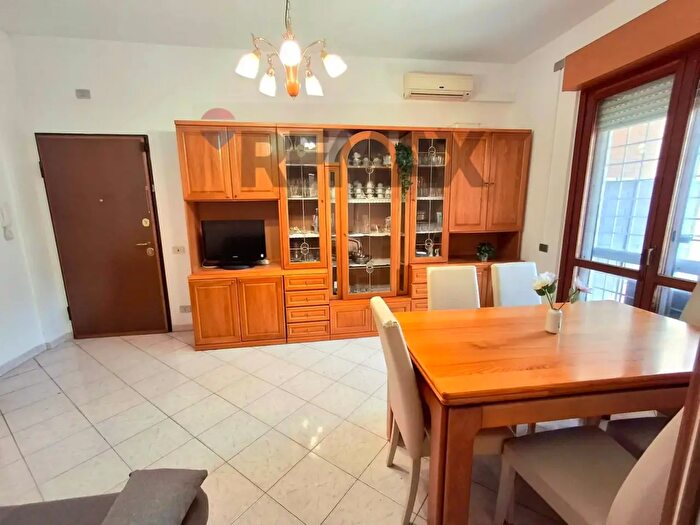 Appartamento trilocale in vendita in Via Cornelia, Roma