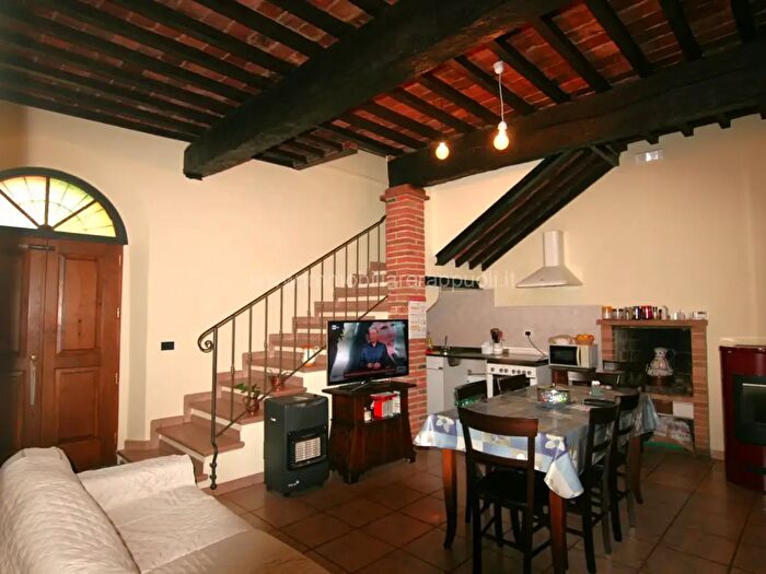 Casa con 5 locali in vendita in Sinalunga