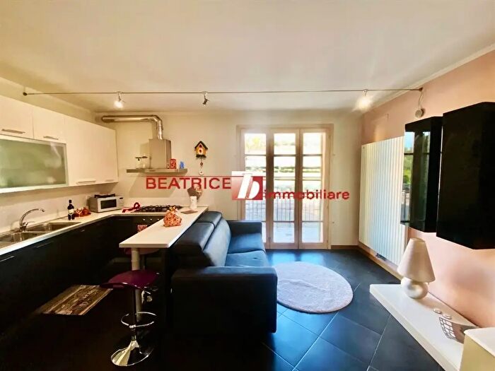 Appartamento bilocale in vendita in Via Borgo Giannotti, Lucca